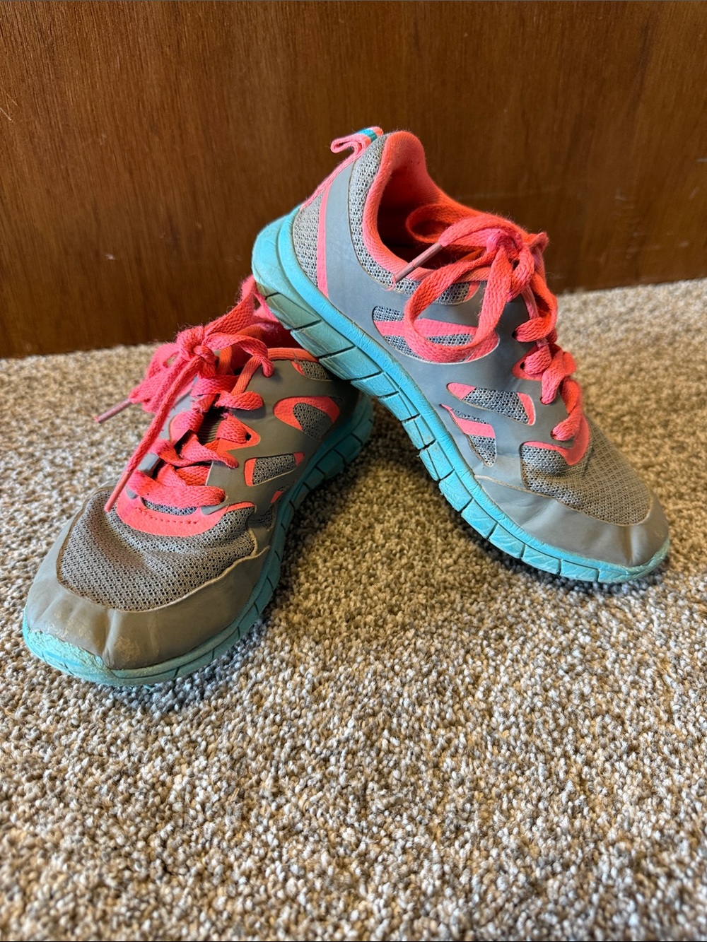 Danskin Now Gray Athletic Sneakers with Pink Accents and Teal Sole
